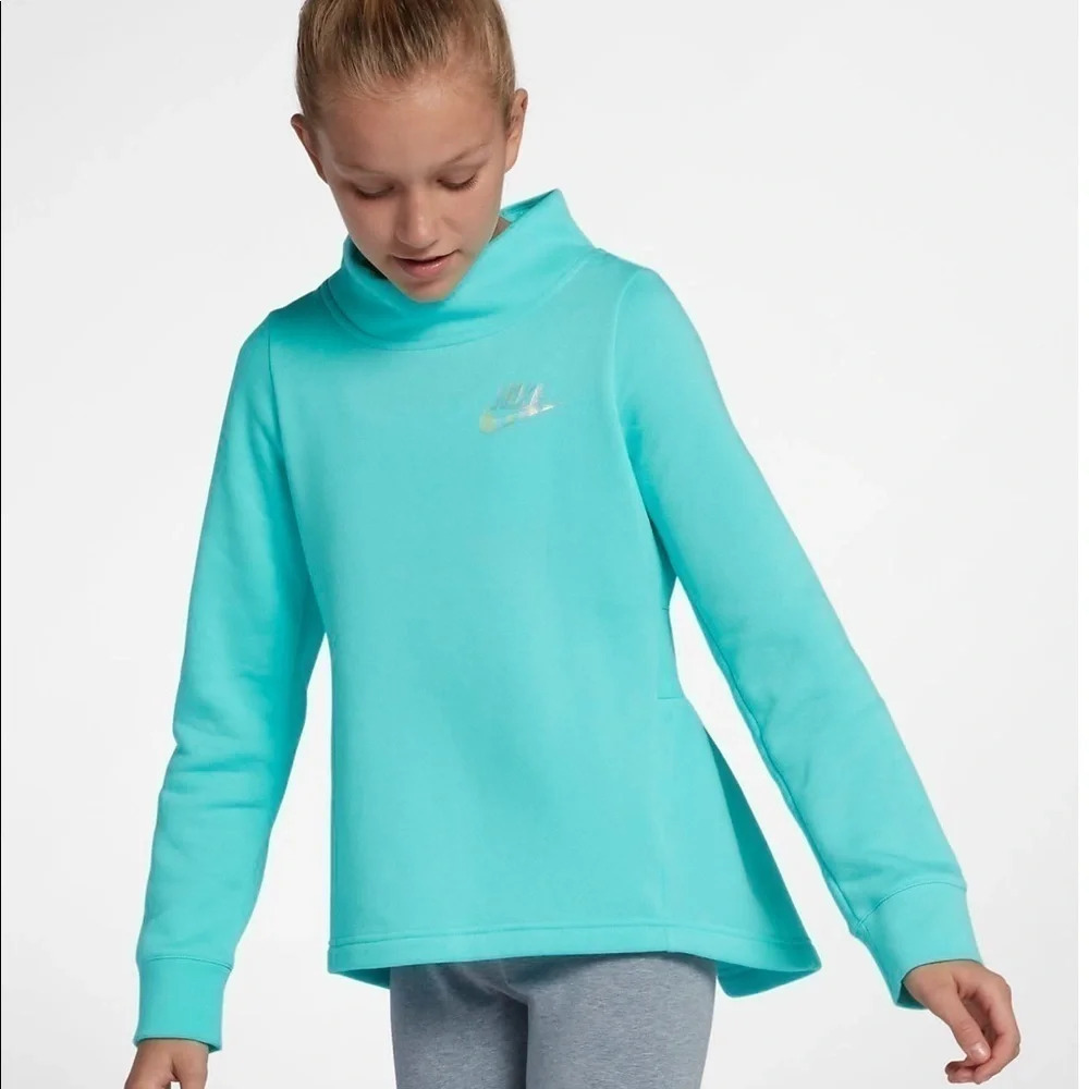 Nike Girls Pleated Fleece Crew Pullover - Picture 2 of 5
